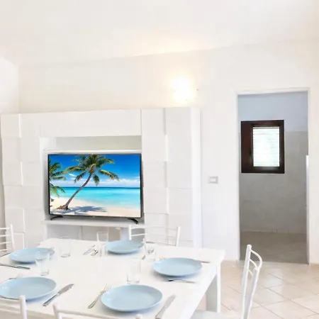 Dom wakacyjny International House San Teodoro (Sardinia)