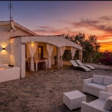 International House Dom wakacyjny San Teodoro (Sardinia)